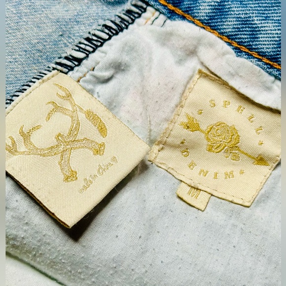 EUC Spell & The Gypsy Light Blue Wanderlust Embroidered Denim Shorts w/ Raw Hem - Picture 10 of 12